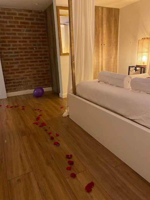 Guest House Privee Ezanville Екстер'єр фото