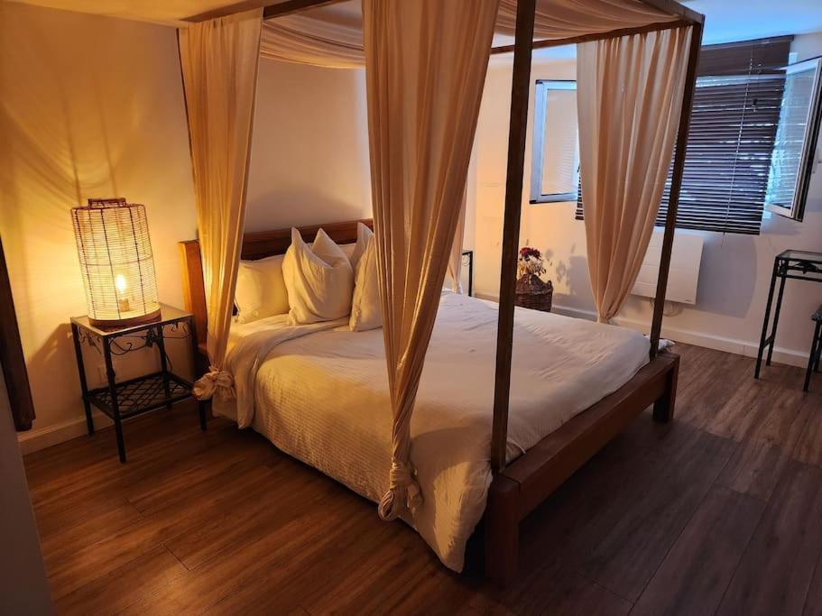 Guest House Privee Ezanville Екстер'єр фото