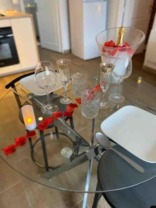 Guest House Privee Ezanville Екстер'єр фото