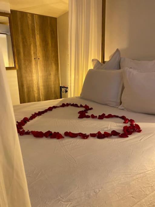 Guest House Privee Ezanville Екстер'єр фото
