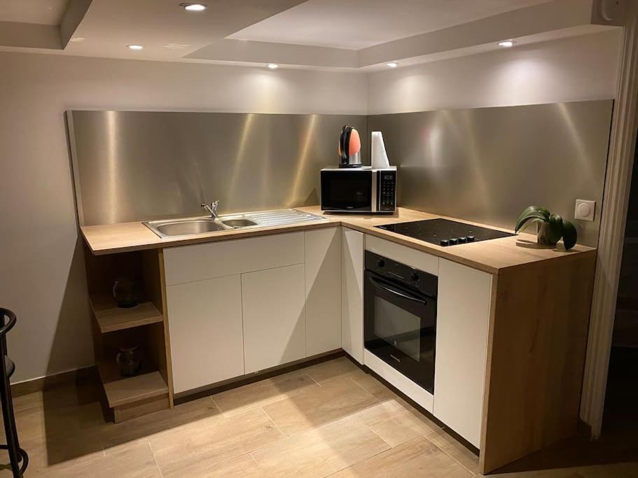 Guest House Privee Ezanville Екстер'єр фото