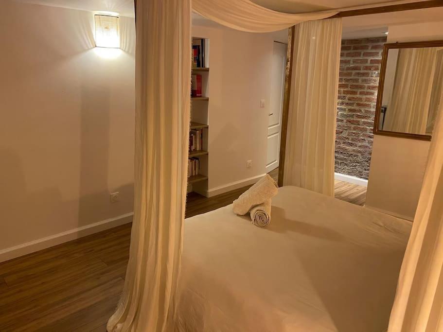 Guest House Privee Ezanville Екстер'єр фото